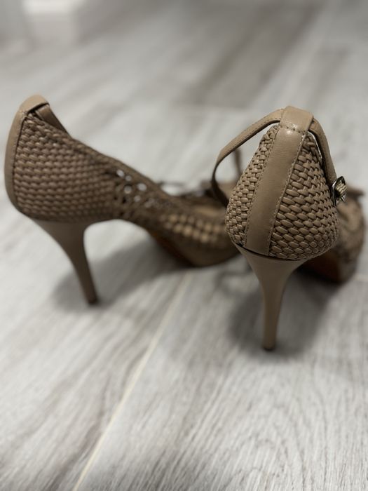 Pantofi Guess dama 39