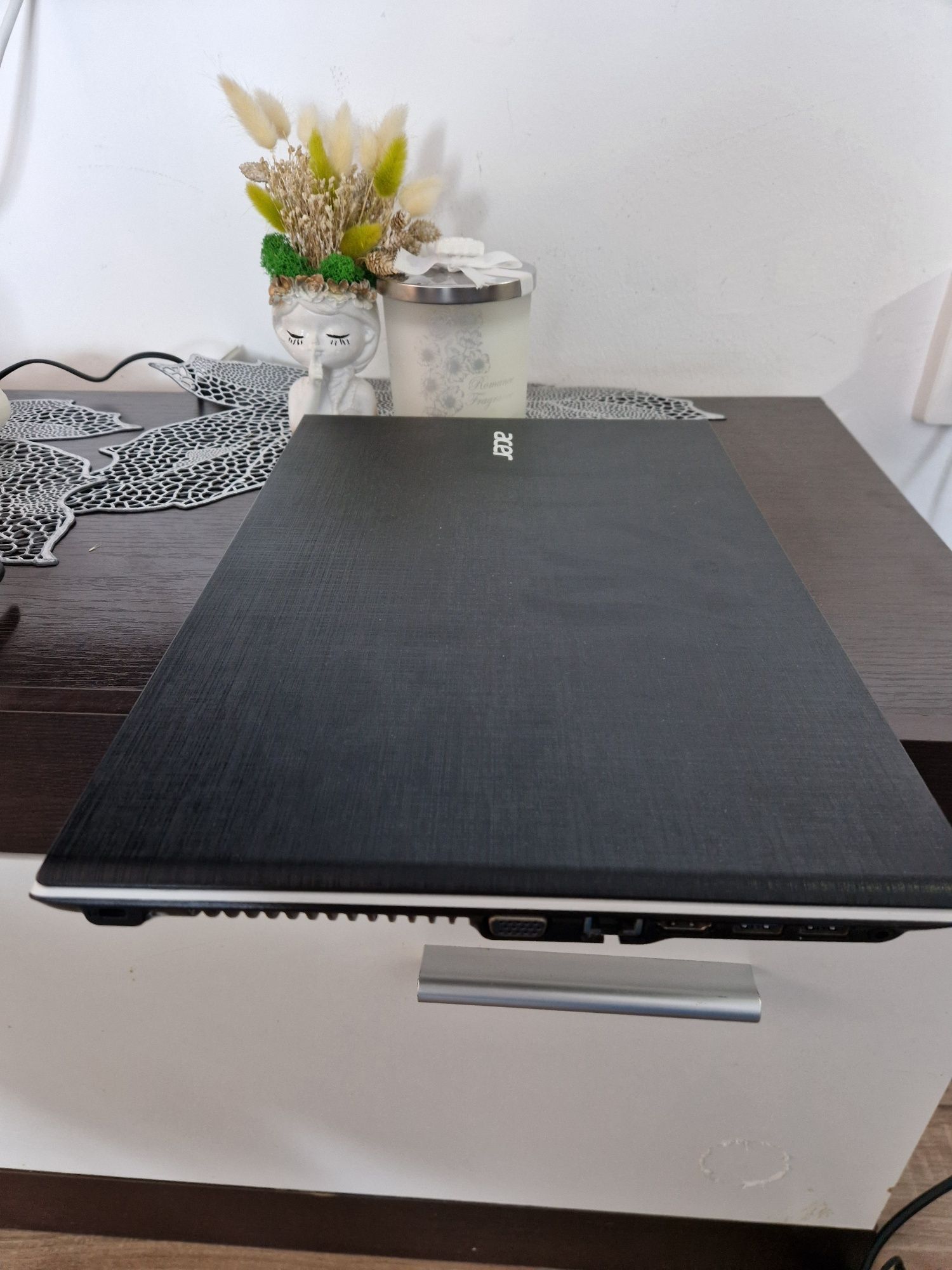 Vând laptop Acer