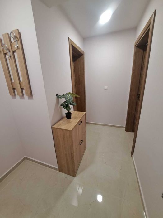 Двустаен апартамент във Въстанически