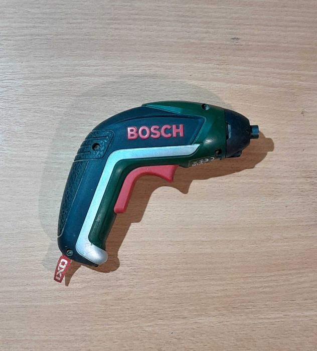 Отвертка BOSCH IXO