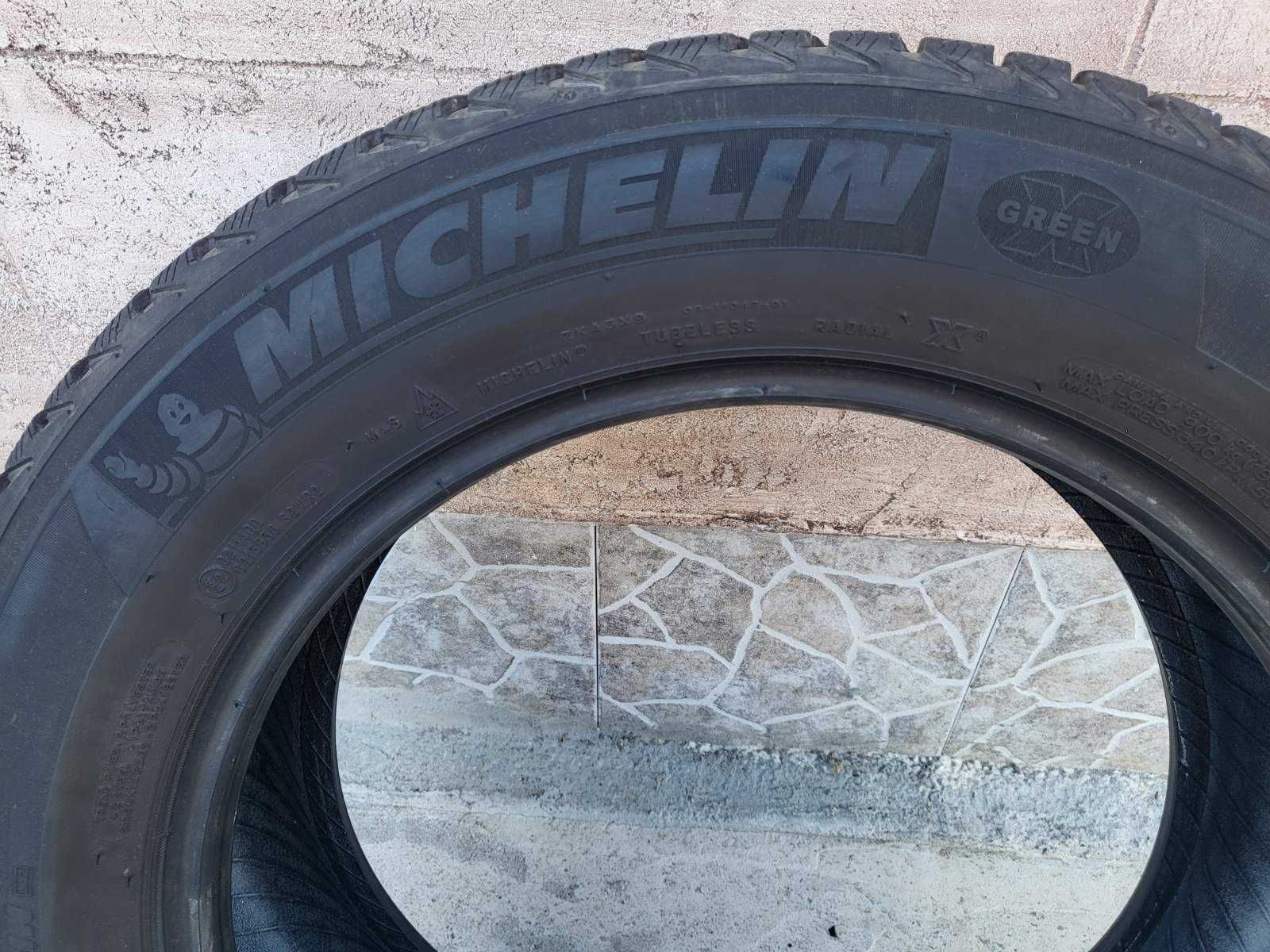 225/60/ R18 MICHELIN