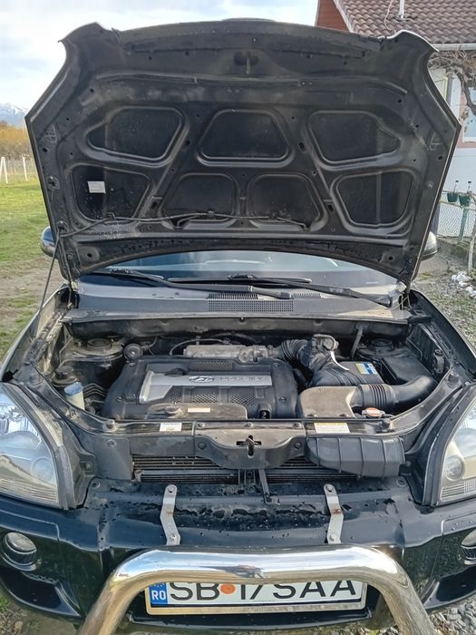 De vânzare hiunday tucson motor 2l benzină an 2007
