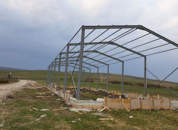 Vand hala metalică din euro profil ipe deschidere de 12 metri.
Lungime