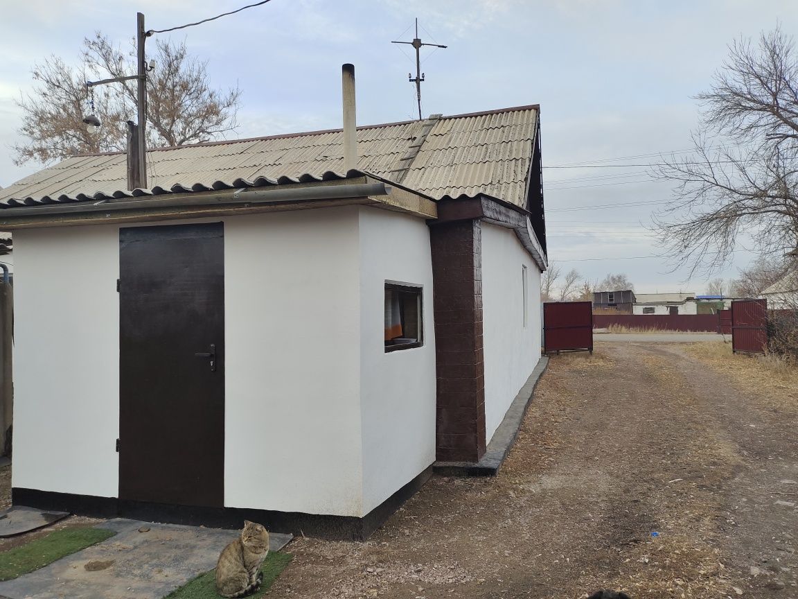 Продается  дом в поселке Нура