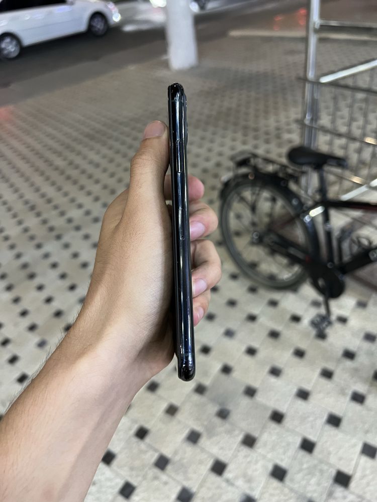 iPhone 11 Pro Max srochna