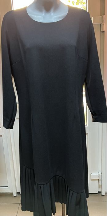 Rochie neagra noua marimea 44-46