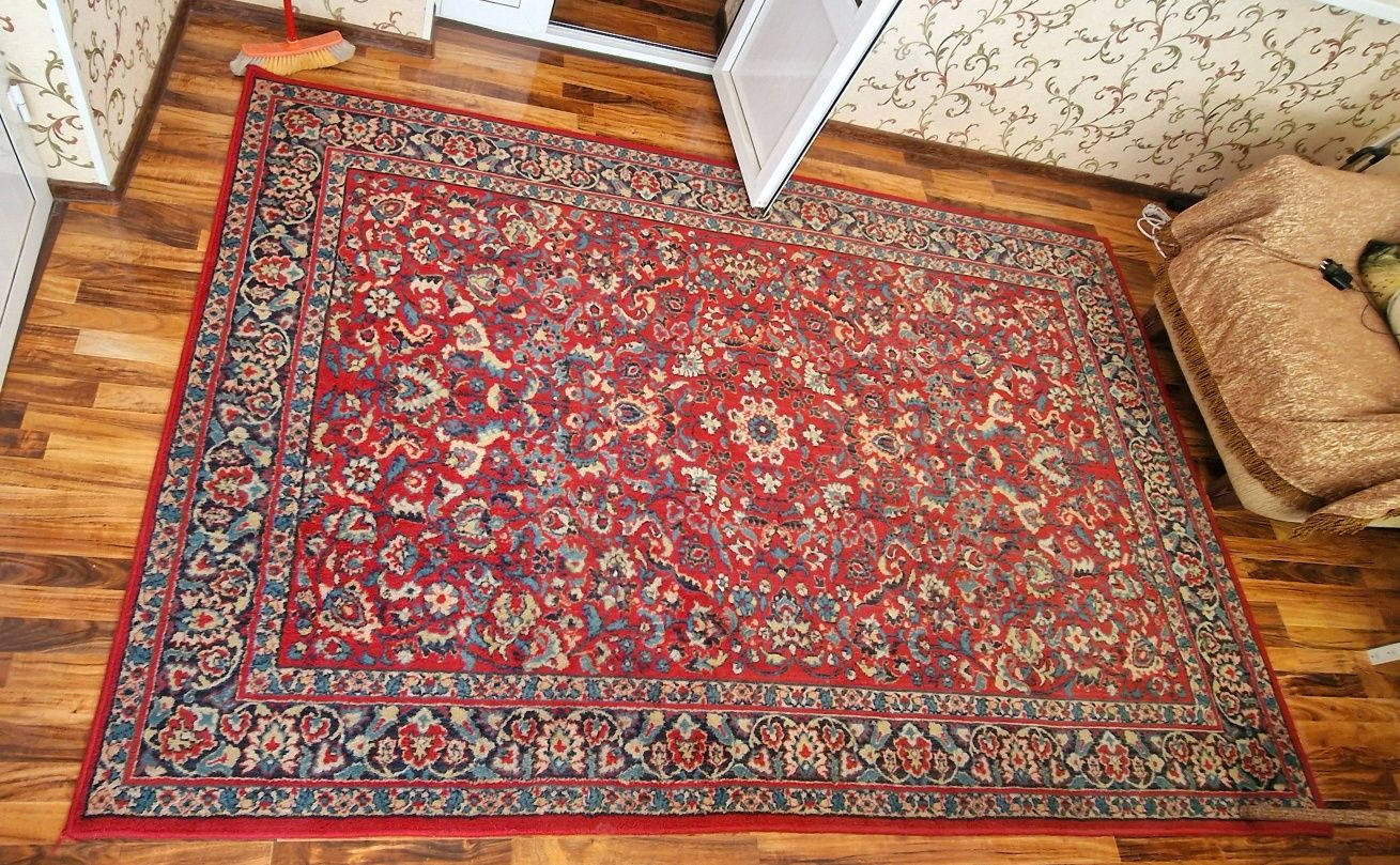 Ковёр красный, натуральная шерсть 1.5x2