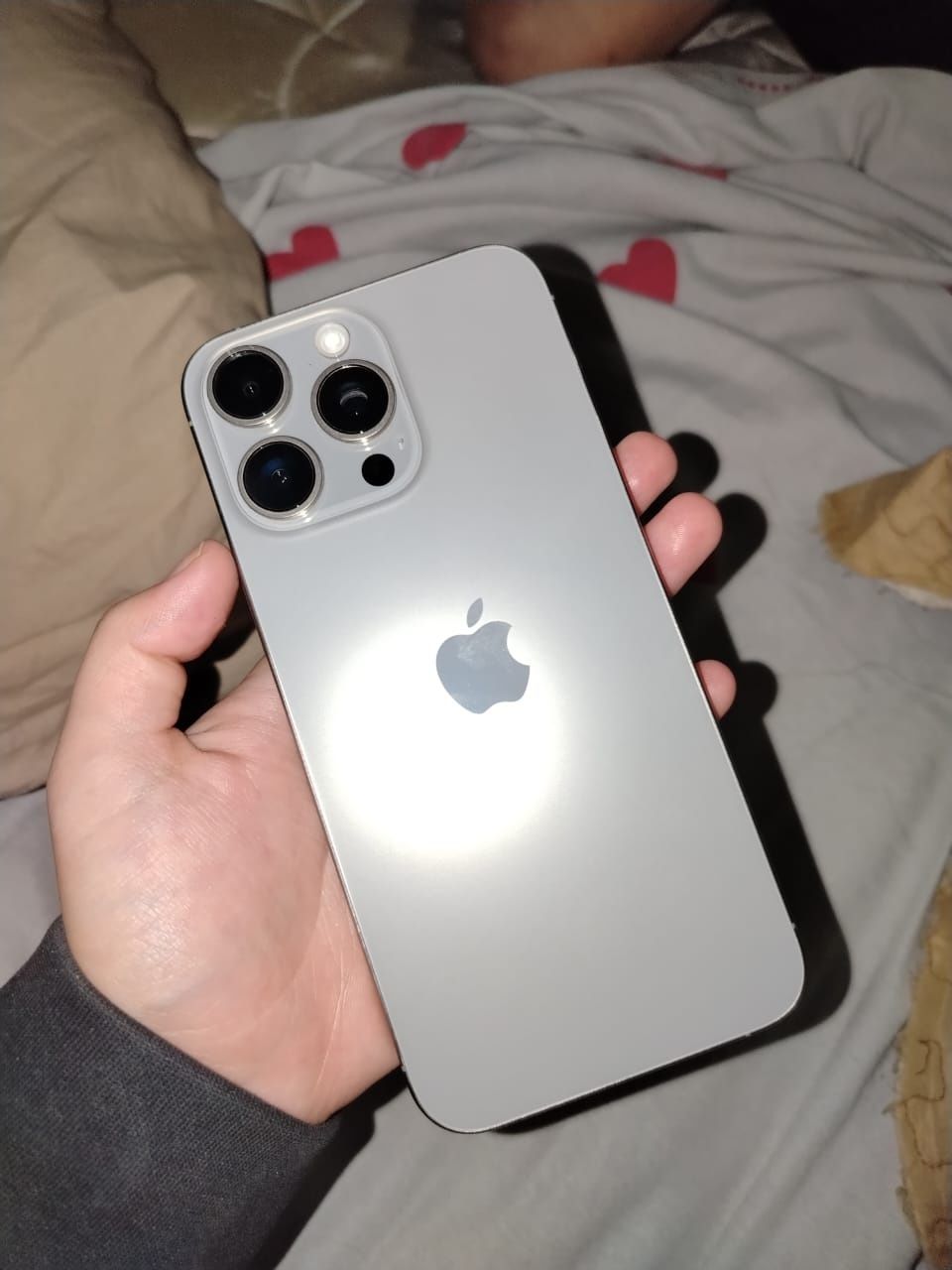 iPhone 15 pro 256 гб