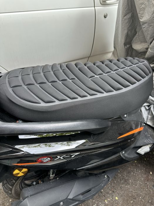 Чехол на скутер мопед