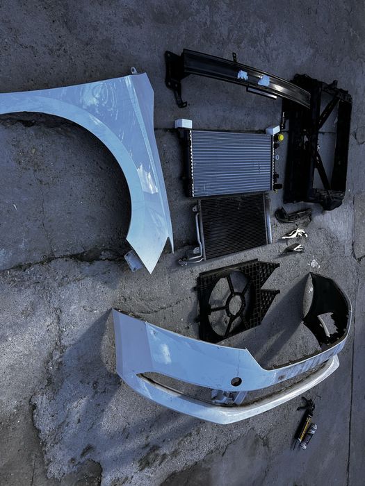 Bară fată.aripă dreapta față radiatoare tragher armstura skoda fabia 3