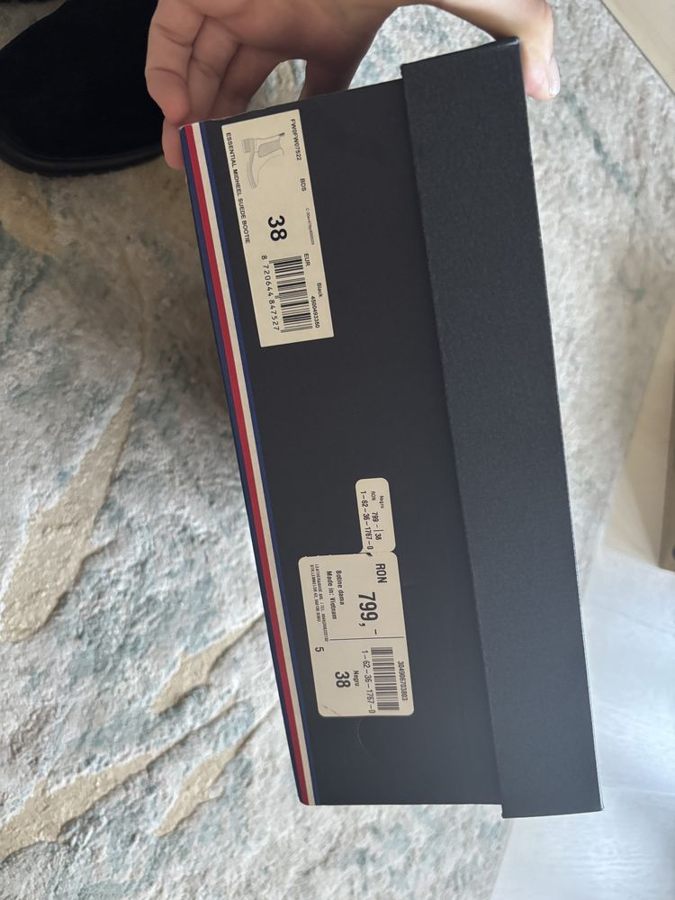 Ghete dama Tommy Hilfiger 38