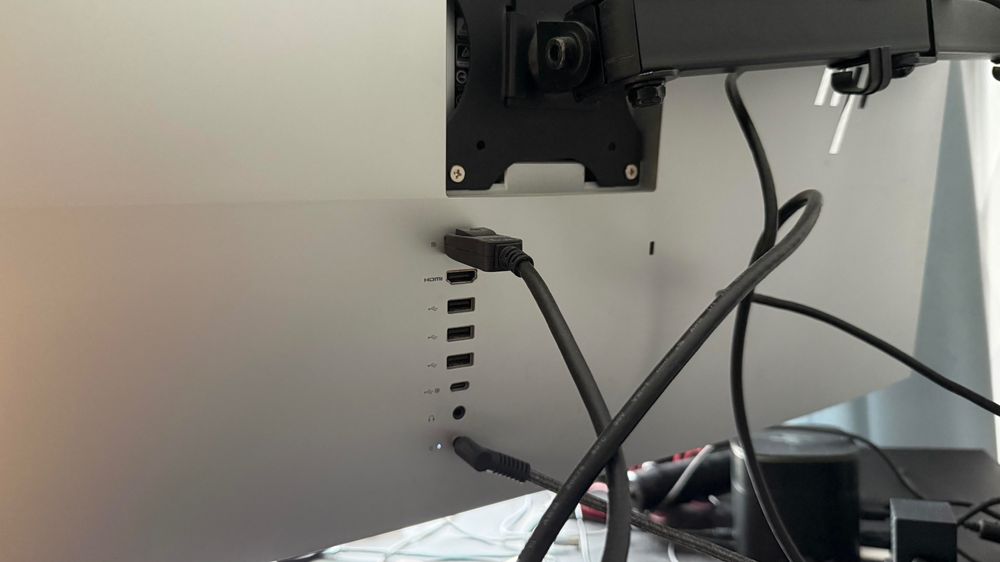 HP U32 4K HDR Monitor + кронштейн в подарок!