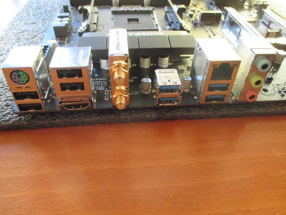 Дънна платка MSI B450M BAZOOKA MAX WIFI, сокет АМ4