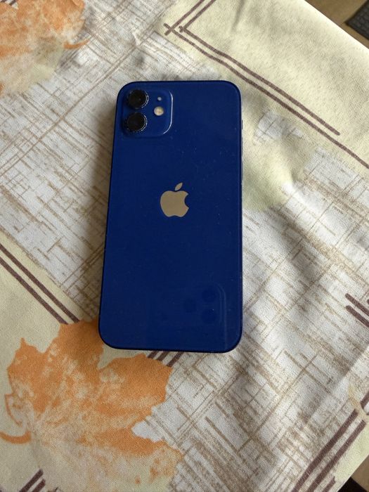IPhone 12 употребяван