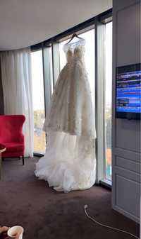 Свадебный платье срочно продам