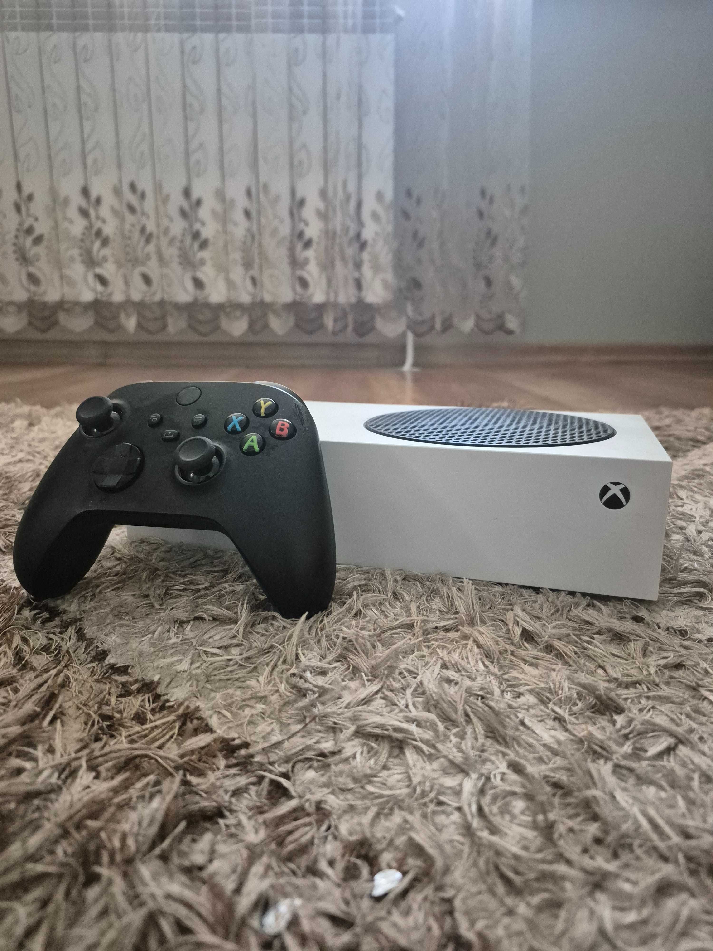 Xbox series s 512gb с 1 джойстик