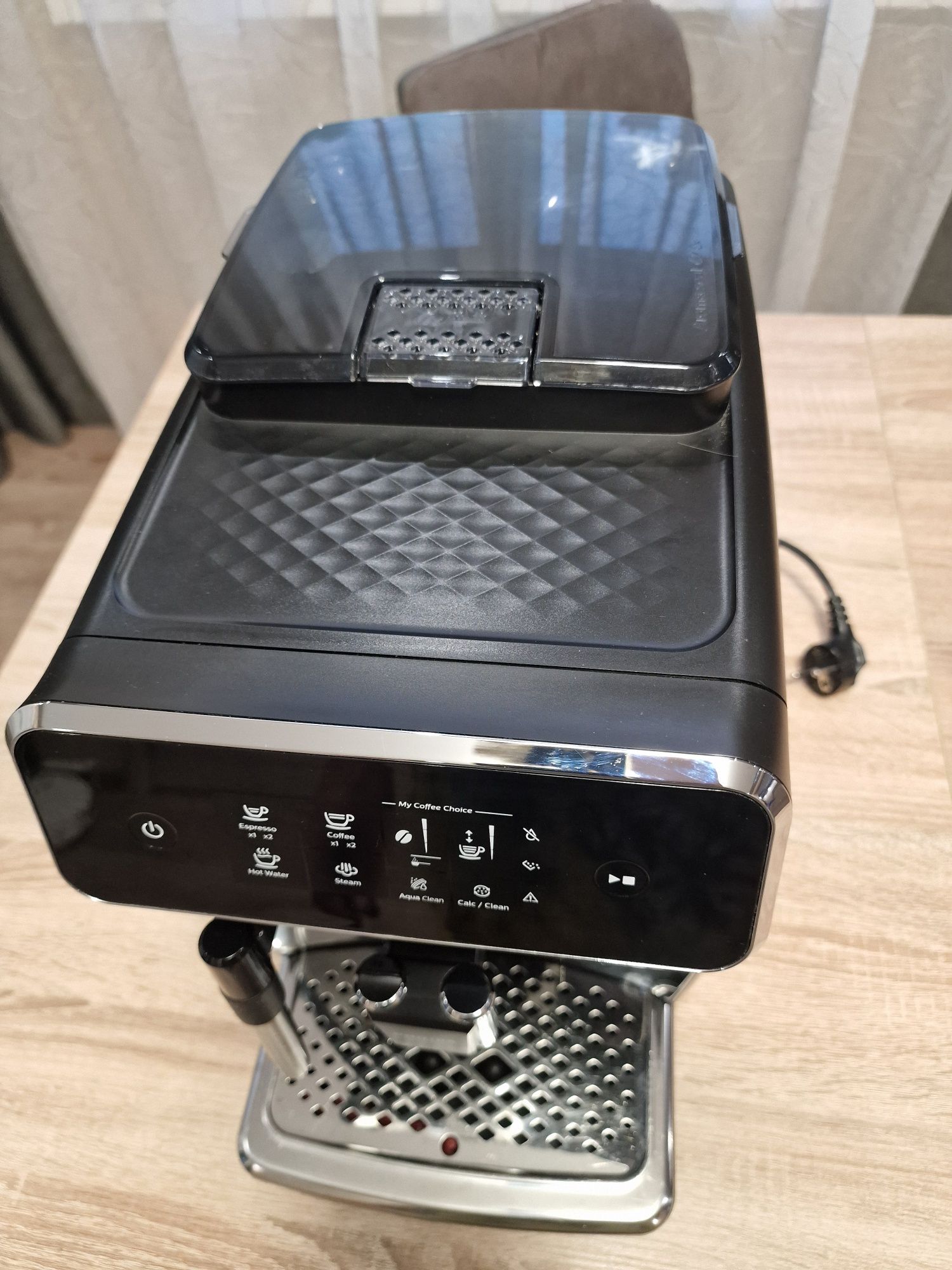 Кафемашина робот Philips 2200 series - автоматична кафемашина