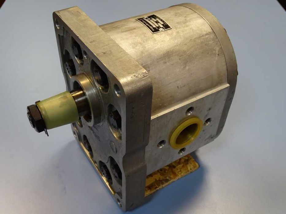 Хидравлична помпа "Хидравлика" А325X 105 Bar 1500 min-1 Hydraulic pump