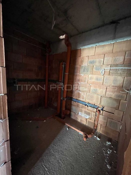 Продава се Тристаен апартамент в Пловдив, Христо Смирненски - 141 кв.м за 1200 €/кв.м - Снимка #7