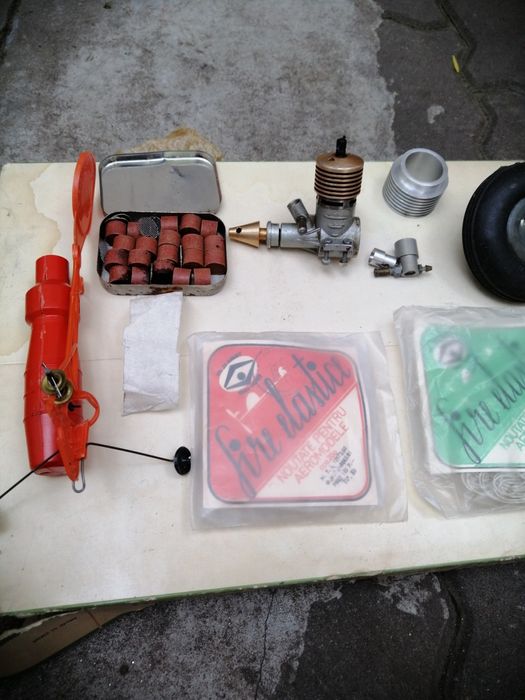 Motor avion aeromodel colecție vechi vintage