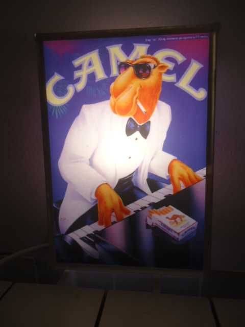 CAMEL светеща кутия-ретро.