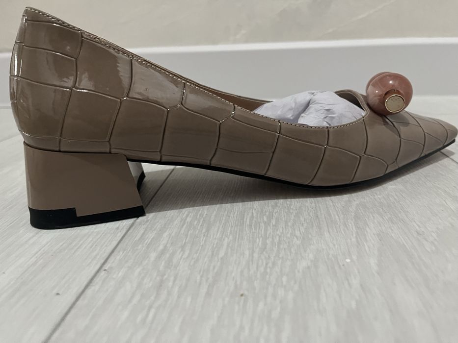 Продам новые туфли не подошел размер,