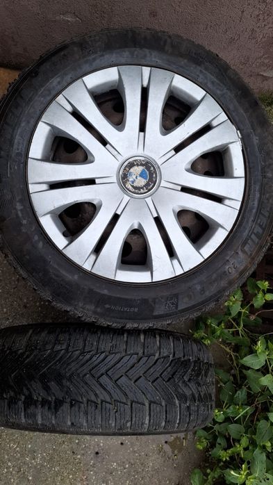 Vând jante tabla stare buna bmw 5x120 205/55 R16 Negociabil