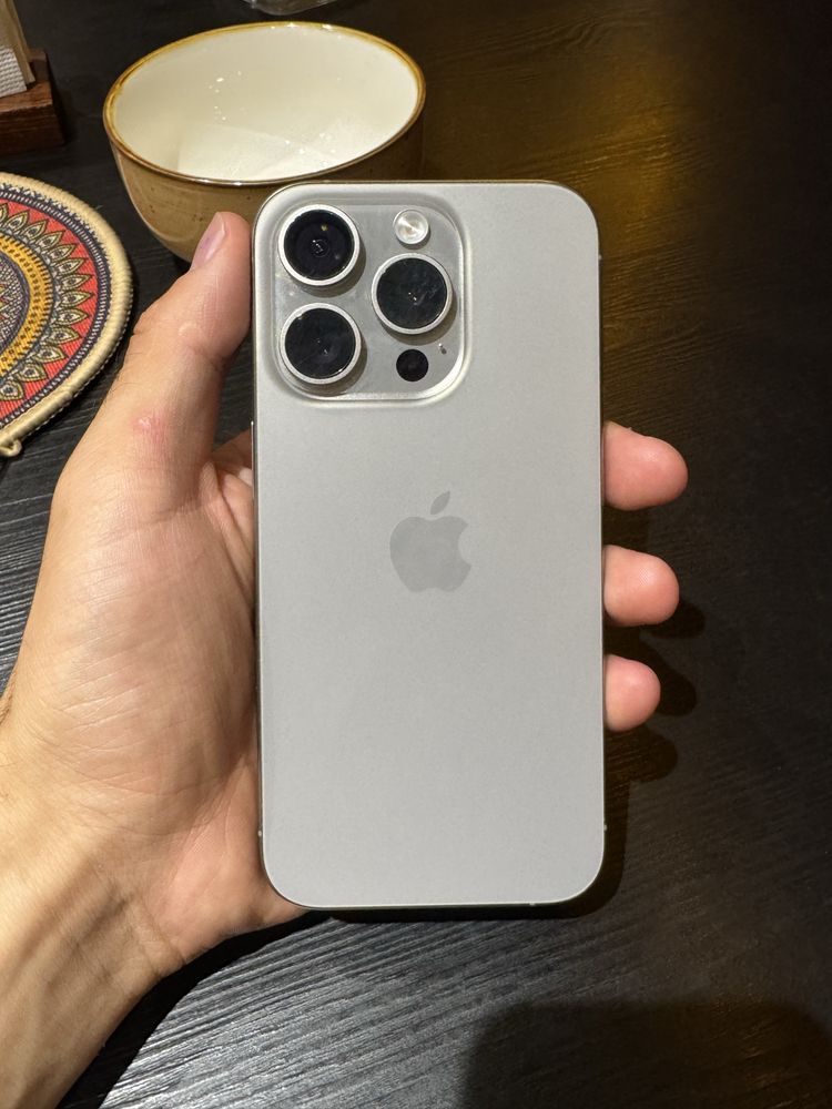 Продается Iphone 15 pro natural titan