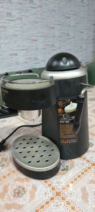 Кофемашина рожковая.