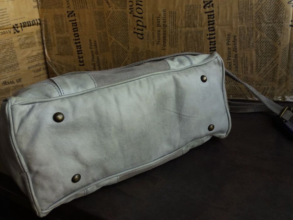 дамска чанта бежова,кожена-естествена кожа и велур