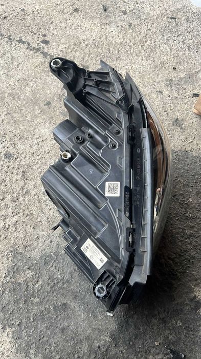 Far stanga dreapta Mercedes E Class W213 si piese