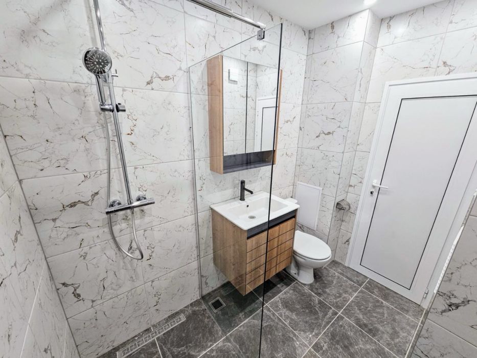 Апартамент в широк Център