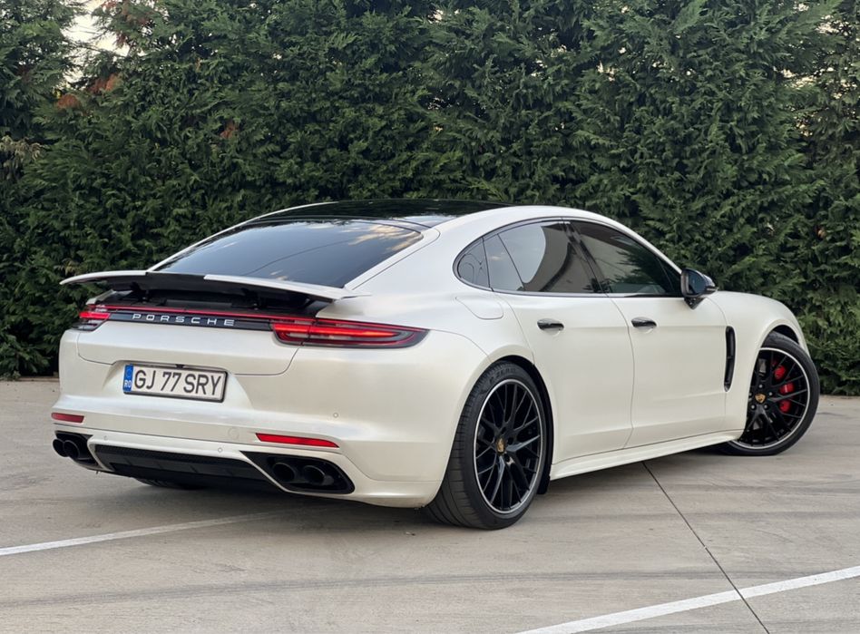 Porsche Panamera turbo
