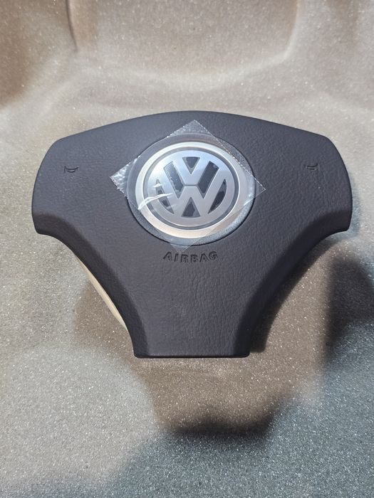 Airbag volan nou original Volkswagen Bora 

Cod Oe: 1J0 880 201 J 27Y