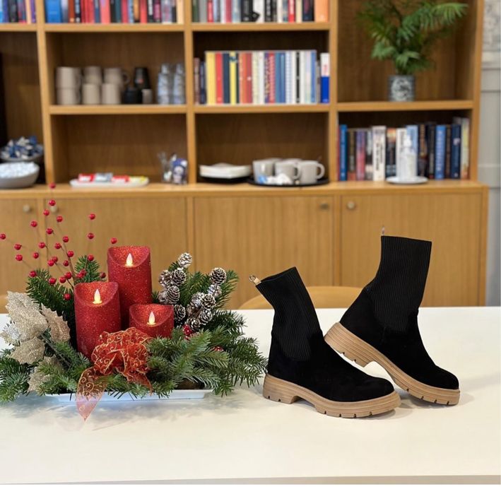 Боти Sara Pen естествена кожа