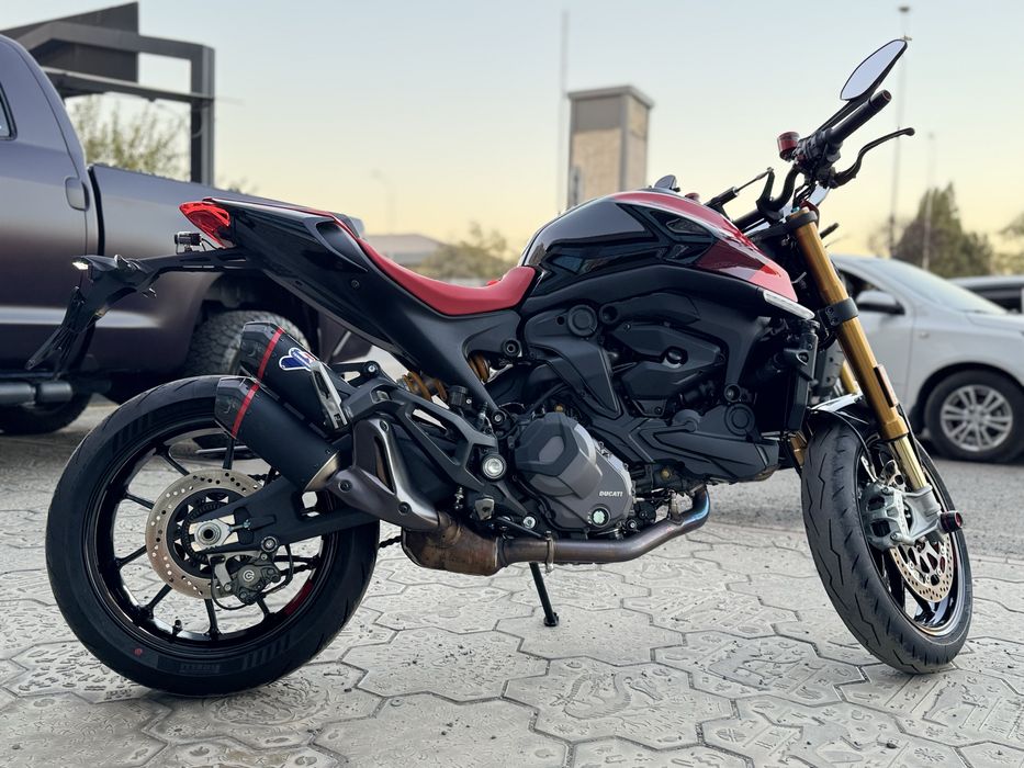 Ducati Monster 2023 г.в