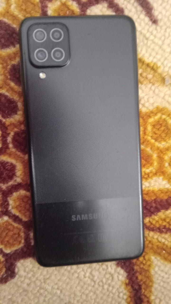 Samsung a12           .