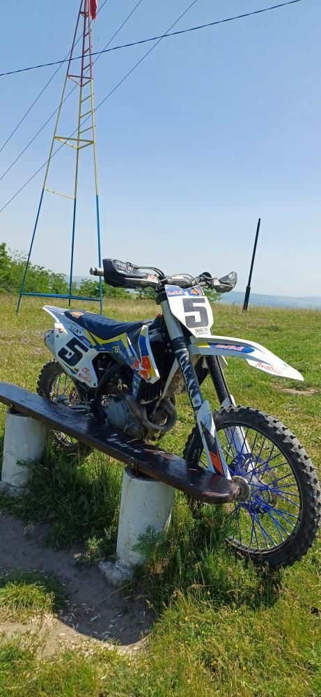 Vând ktm sx-f 450 2016.