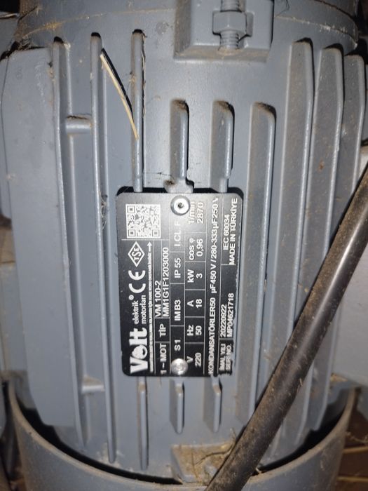 Машина за мелене на сено.