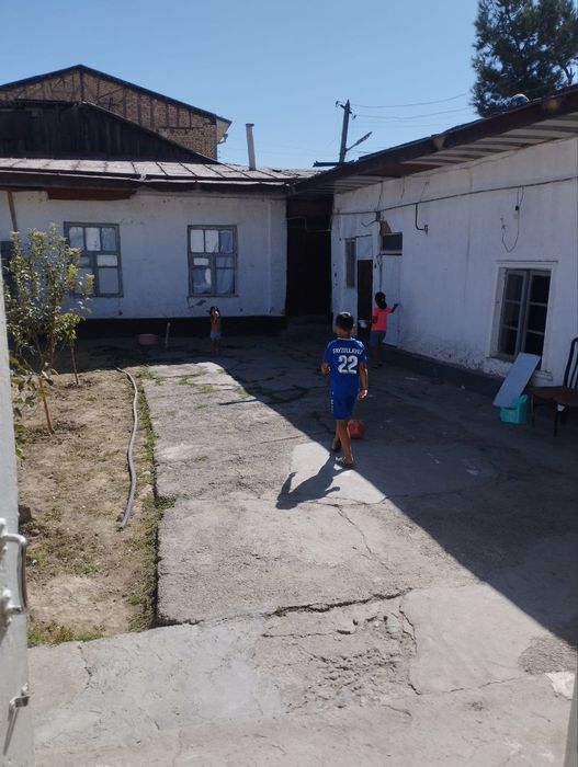 Xovli uy sotilada Mirobot Tumani