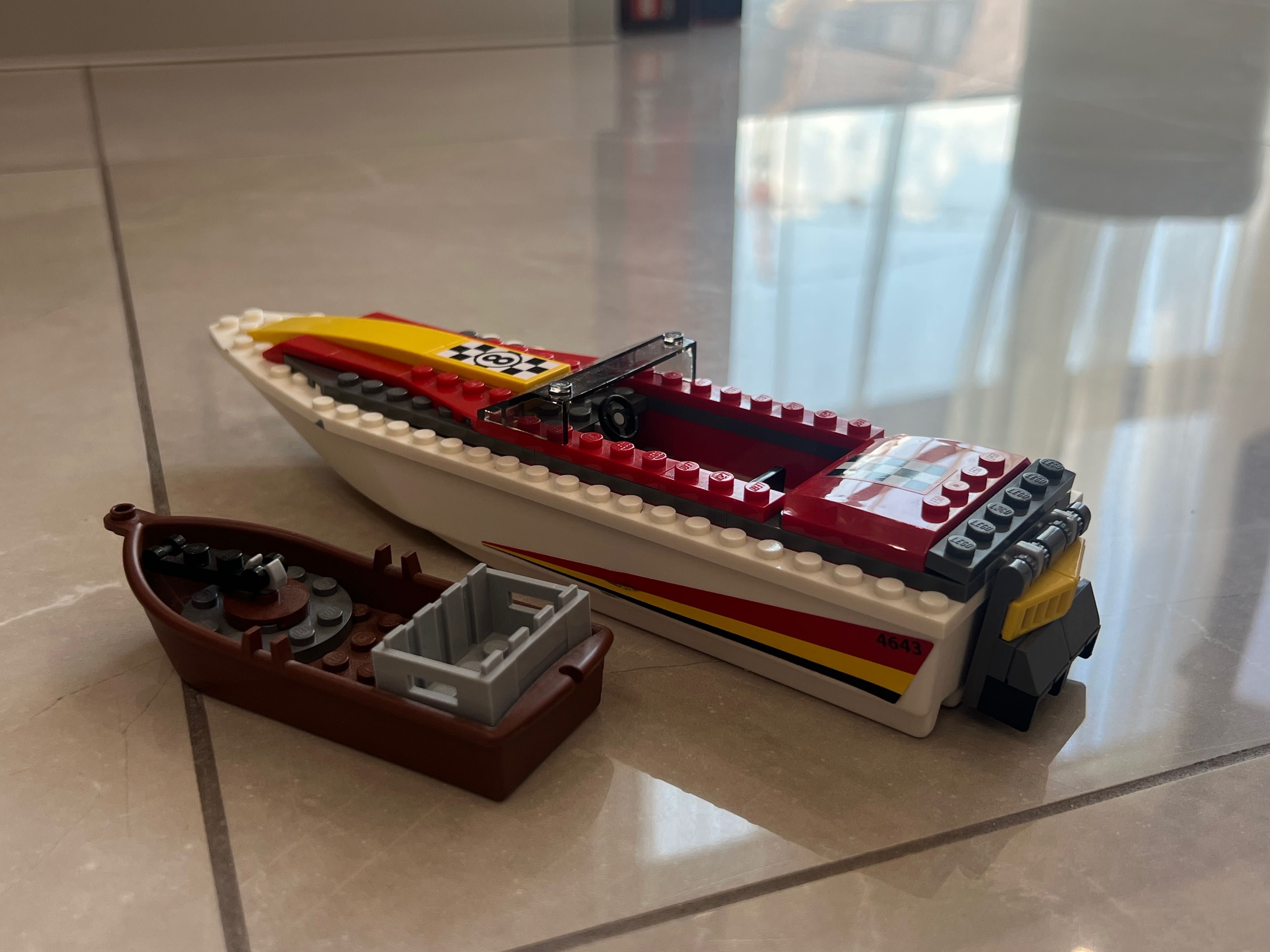 Lego лодки направени и за вода