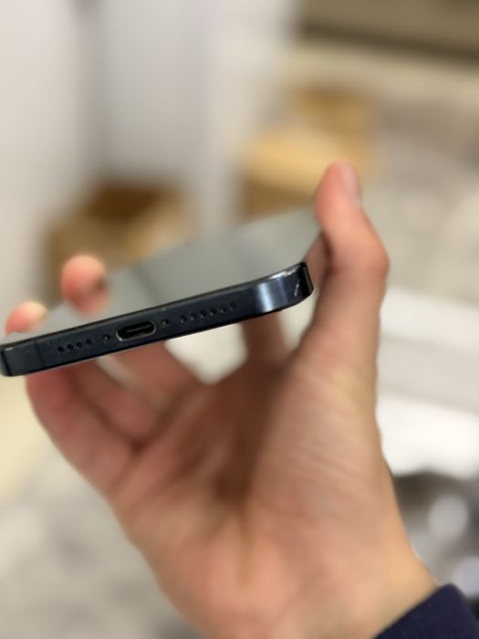 iPhone 15 Pro Max Blue