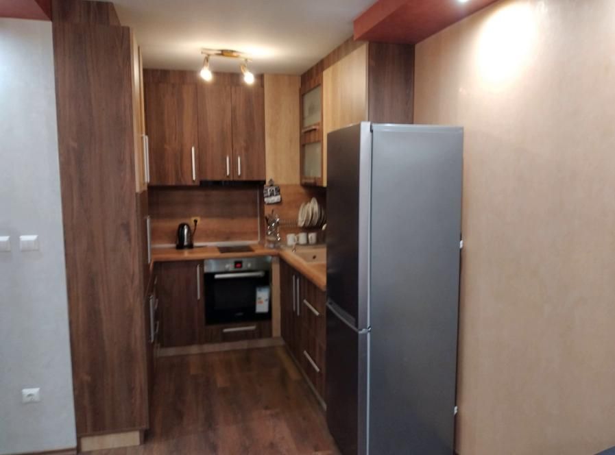 Дава се под наем Двустаен апартамент в София, Люлин 8 - 63 кв.м за 545 € - Снимка #1
