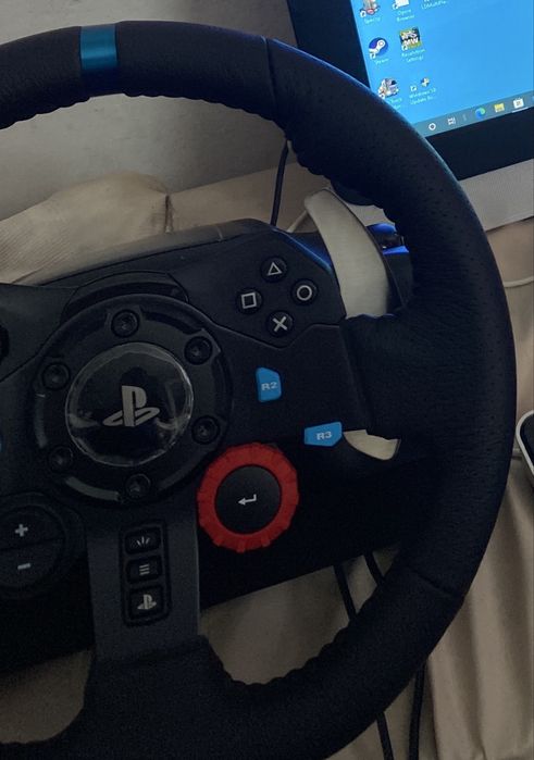 volanul de curse Logitech G29 Driving Force