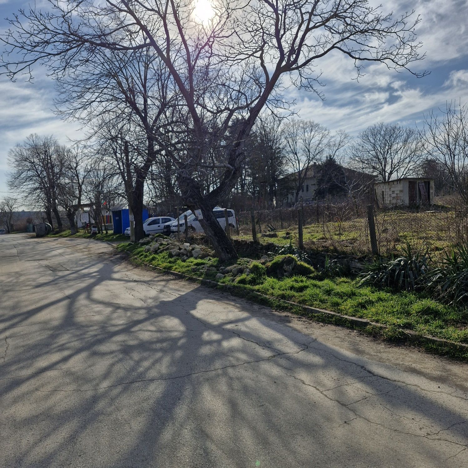 Парцел на главен път в село Климентово