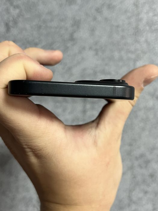 iPhone 15 256GB 79% в идеальном состоянии