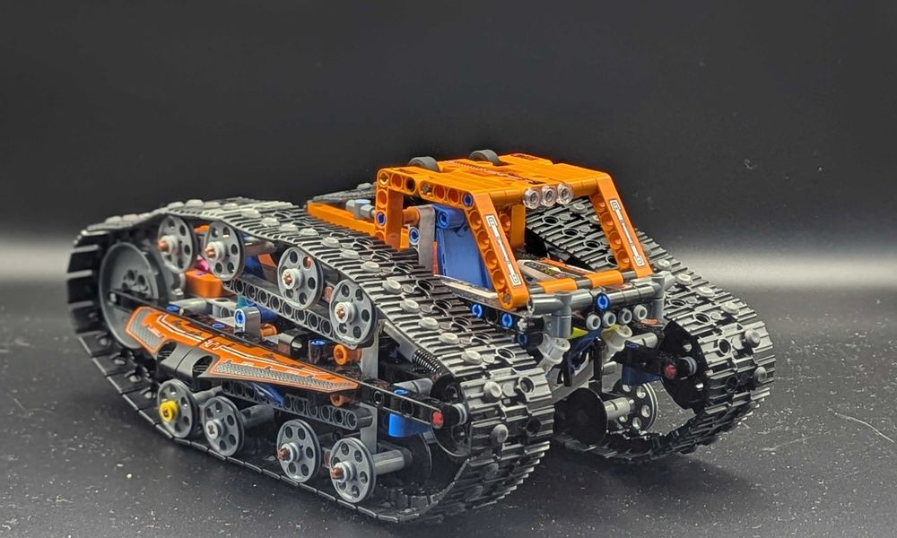 Lego Technic 42140 vehicul cu motor Powerhub