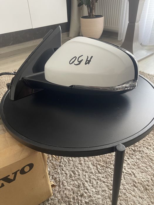 Vand oglinda volvo partea stanga cu senzor. Produs nou