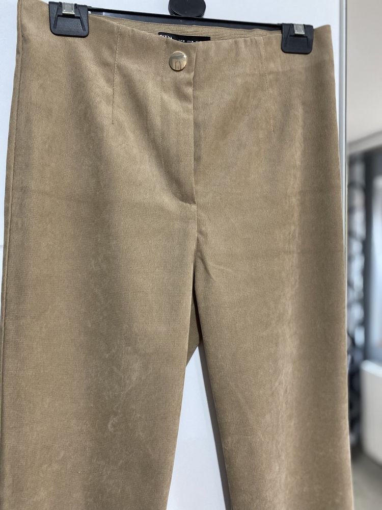 Pantaloni maro Zara