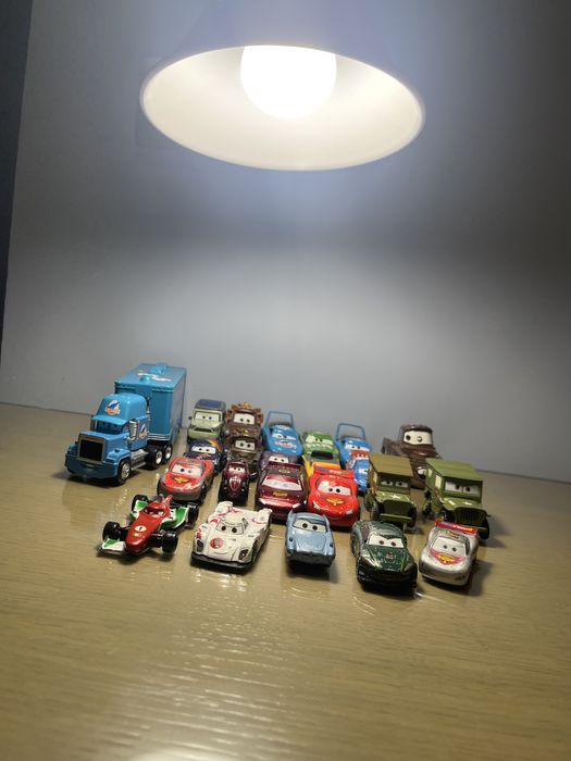 Машинки из фильма Маквин